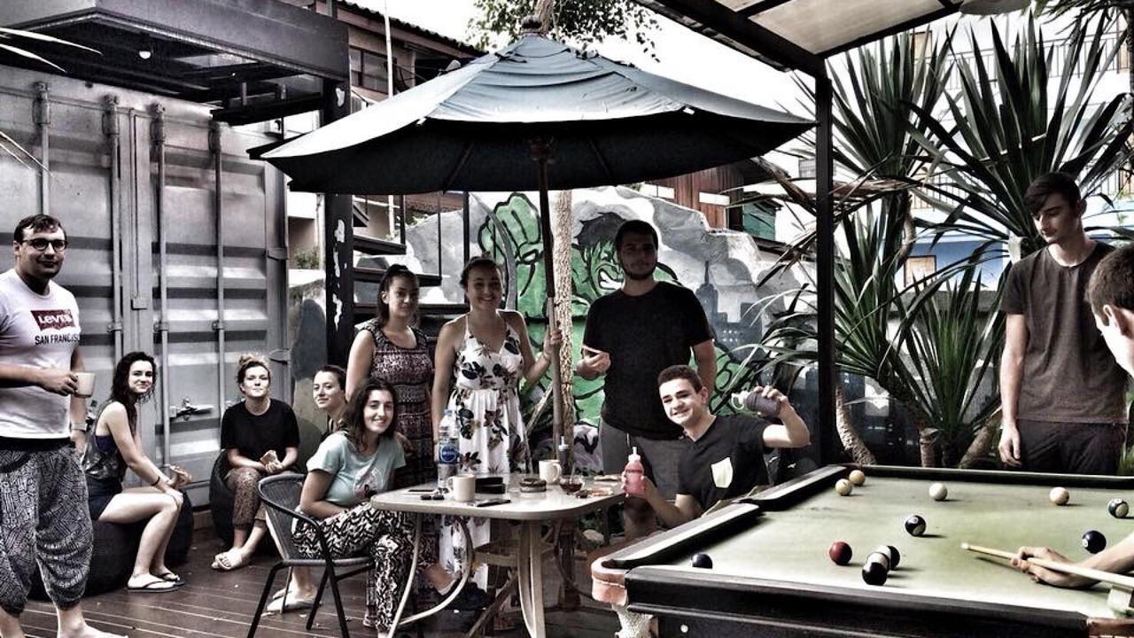 At Box Hostel Chiang Mai Exterior photo